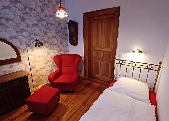 Parkwohnung Im Kunstgut Apartment *